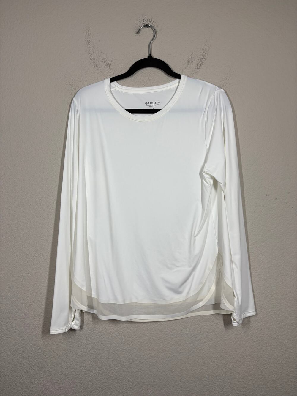 Athleta Womens Size Large Crew Neck Mesh Lined Top White Long Sleeve